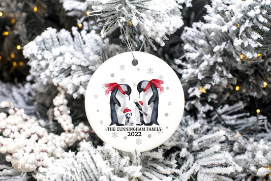 PERSONALISED FAMILY CHRISTMAS Penguin Bauble Family Christmas Tree Ornament, Christmas Tree Decoration for Family, Family Christmas Portrait